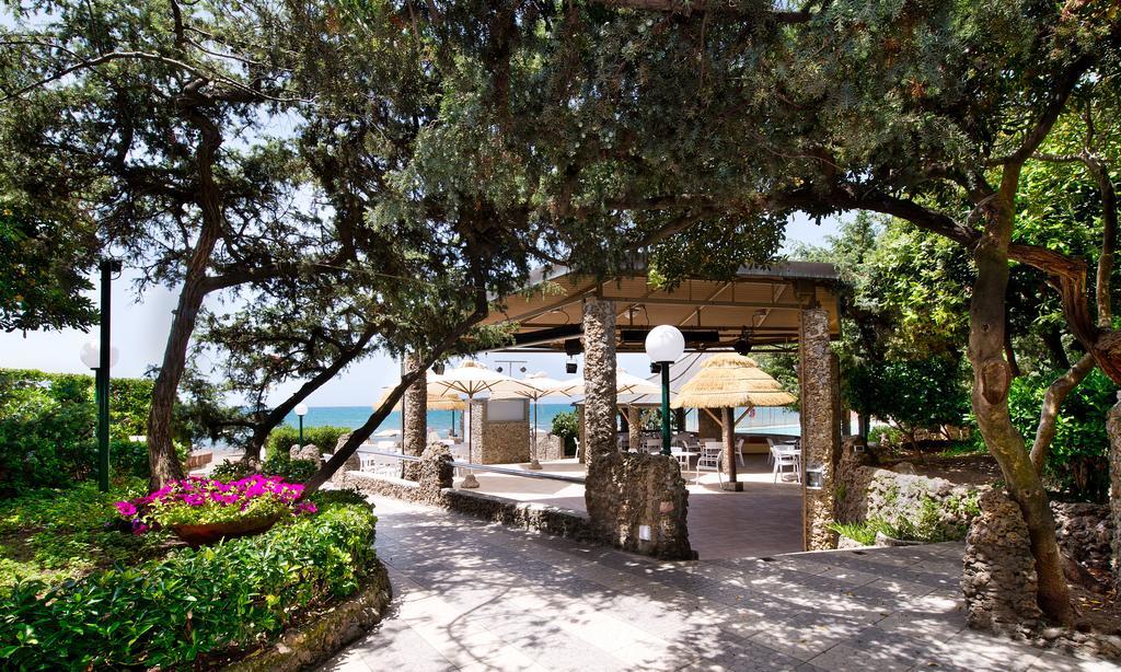 Hotel I Ginepri Marina di Castagneto Carducci Exterior photo