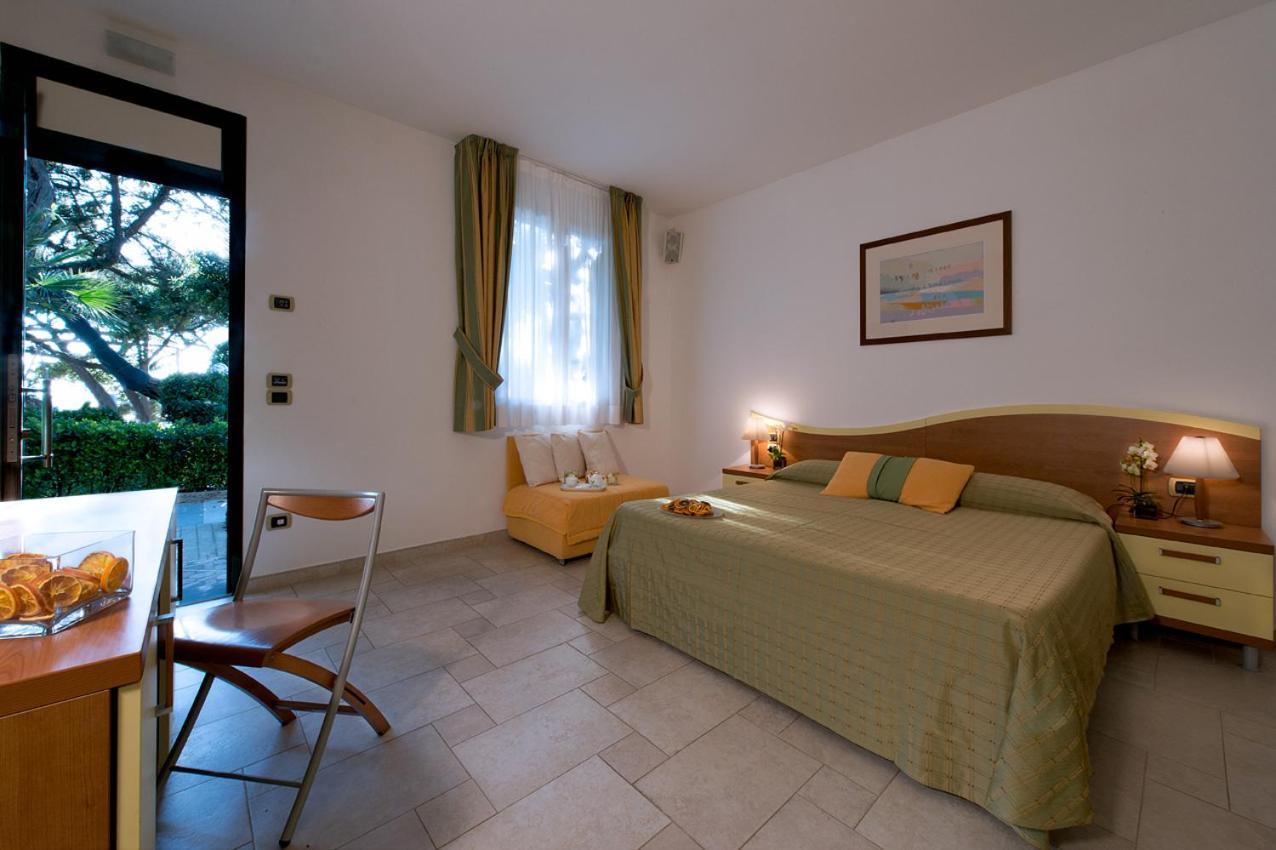 Hotel I Ginepri Marina di Castagneto Carducci Exterior photo